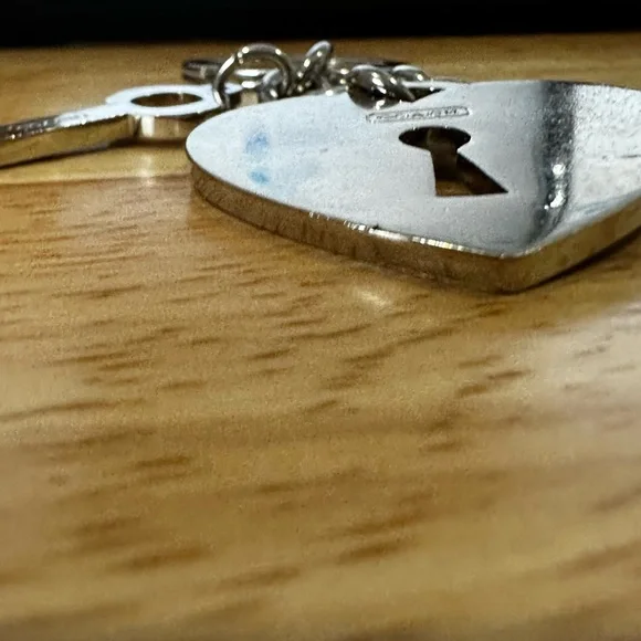Coach Vintage Y2K Silver tone Heart Keyhole Keychain - Picture 10 of 11